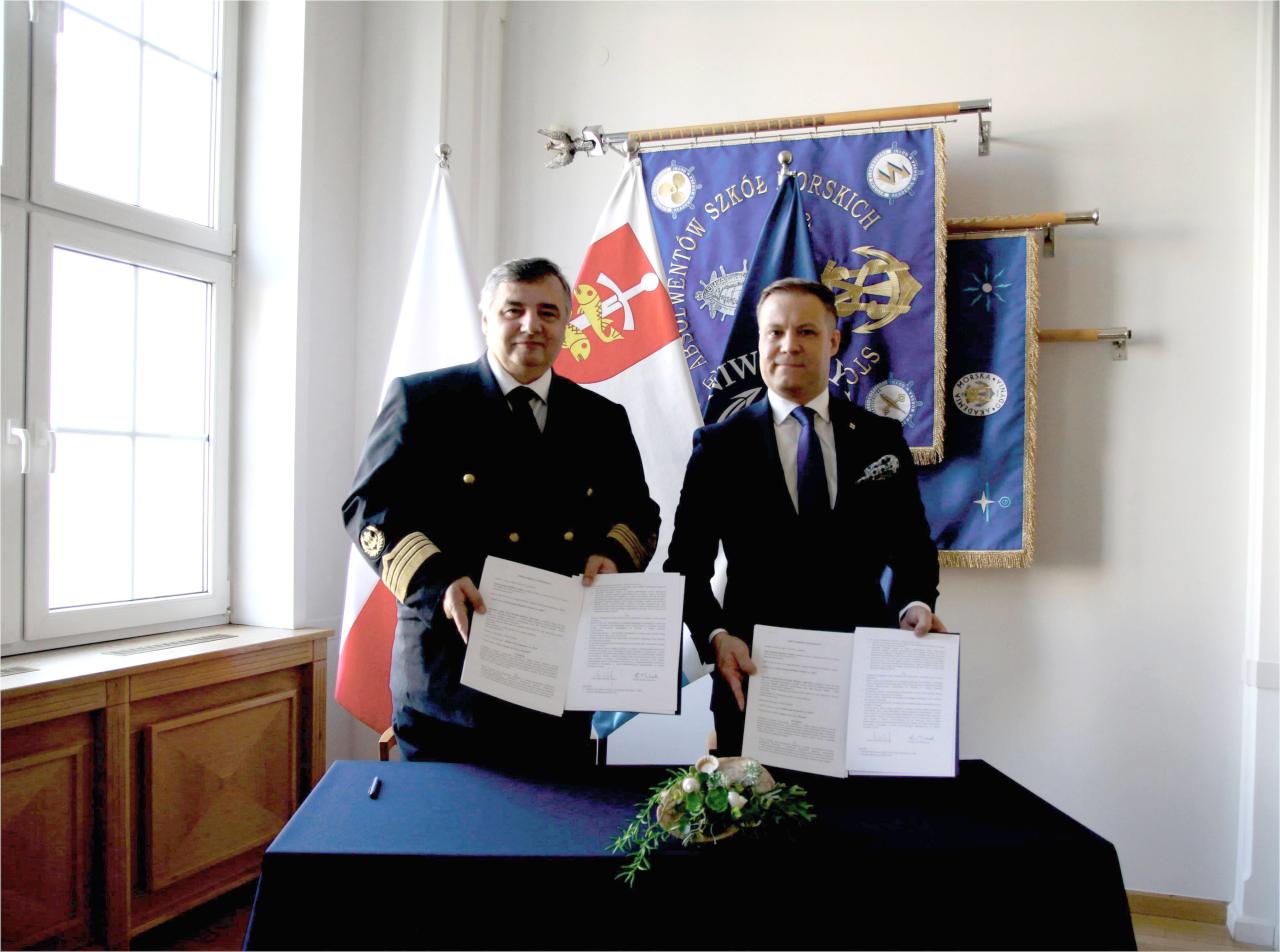 Podpisanie umowy PLO