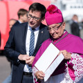 Pobieranie...