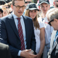 Pobieranie...