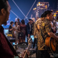 Pobieranie...