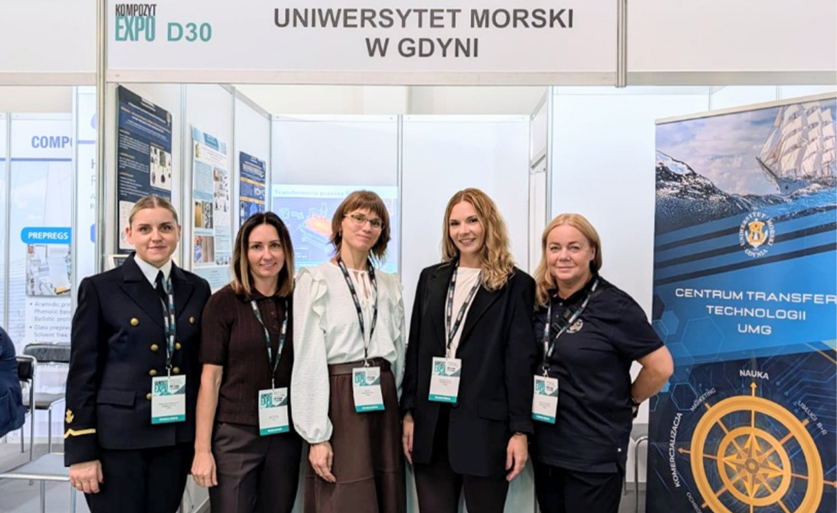 Przedstawicielki CTT podczas Międzynarodowych Targów Materiałów, Technologii i Wyrobów Kompozycyjnych KOMPOZYT-EXPO