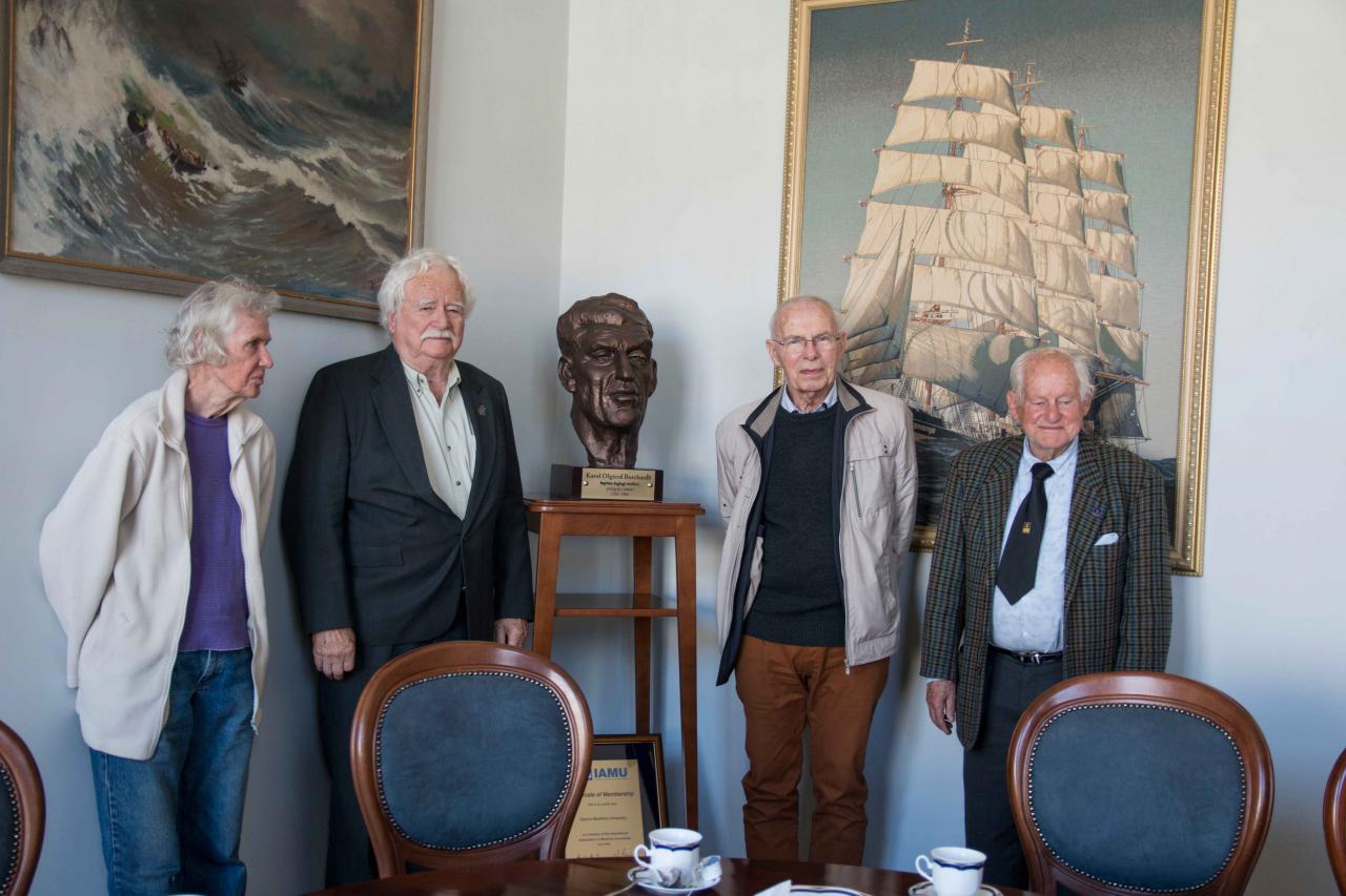 Spotkanie w AMG. Od lewej: Ewa Tarasiewicz, prof. Jerzy Tarasiewicz, kpt.ż.w. Marian Kosecki, kpt.ż.w. Ryszard Kornacki