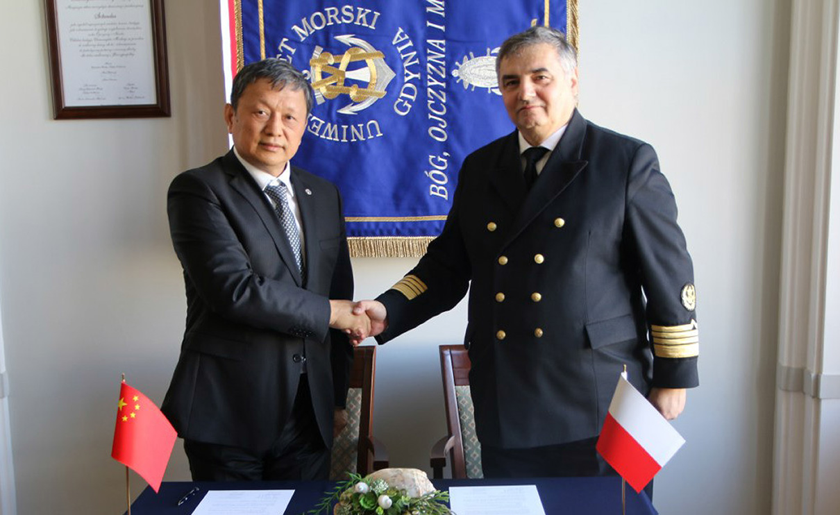 Uniwersytet Morski w Gdyni będzie wsp&oacute;łpracował z Uniwersytetem Morskim w Dalian