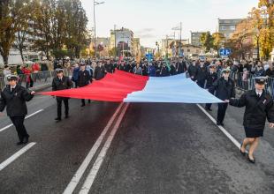 Parada Niepodległości 2023 i powitanie \"Daru Młodzieży\"