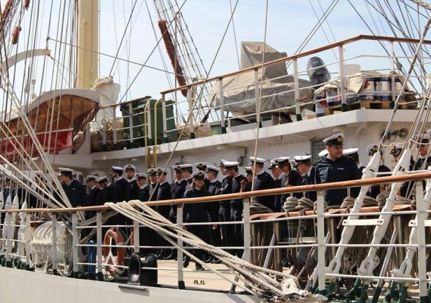 \"Dar Młodzieży\" w Antwerpii