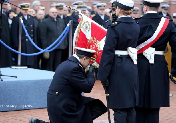 Pożegnanie ze sztandarem AMW