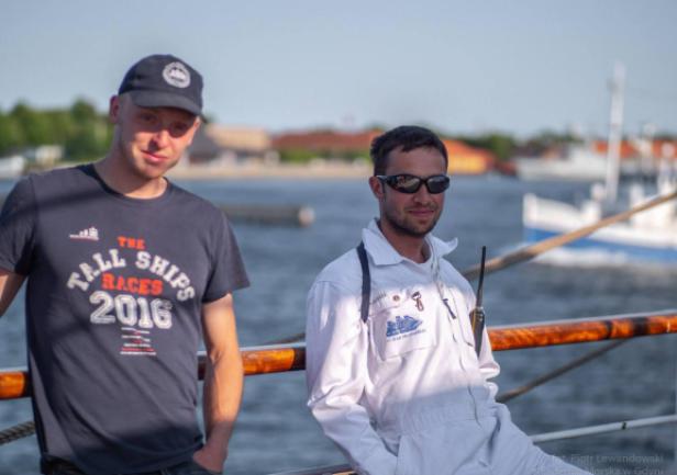 Chwila luzu przy relingu