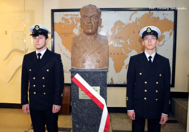 Popiersie kpt.ż.w. Karola Olgierda Borhardta