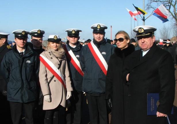 ... tutaj także z panią prof.  Dorotą Pyć, wiceministrem Infrastruktury i Rozwoju  oraz niezawodnym o. Edwardem
