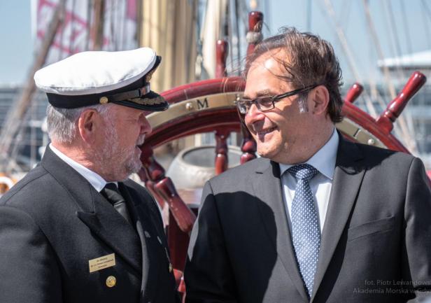 Jak minister z komendantem