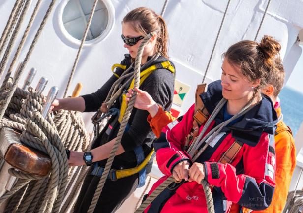 Węzłowe tajemnice nagielbanku